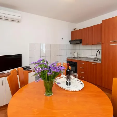 Apartment Marino